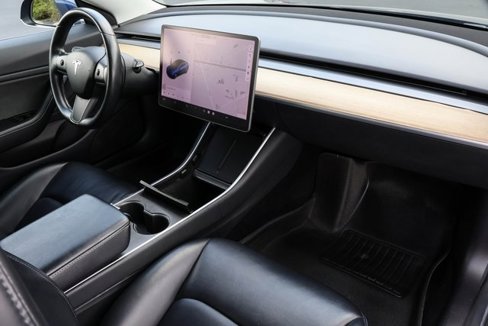 Used 2018 Tesla Model 3 Long Range image 50