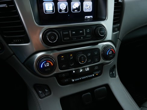Used 2015 Chevrolet Suburban LT w/ Luxury Package image 29