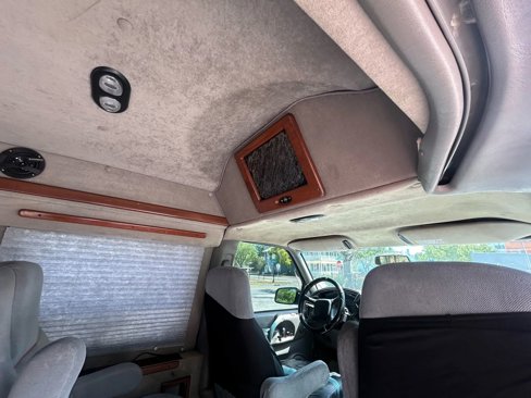Used 2004 Chevrolet Astro image 10