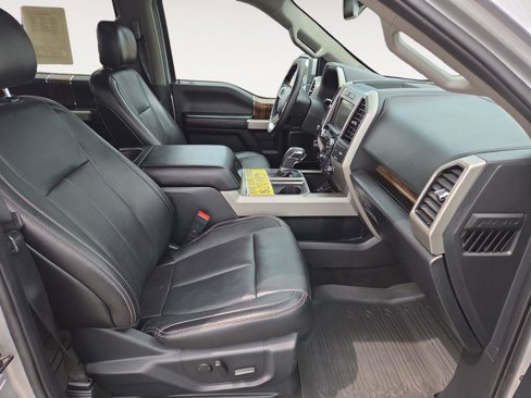 Used 2019 Ford F150 Lariat w/ FX4 Off-Road Package image 17