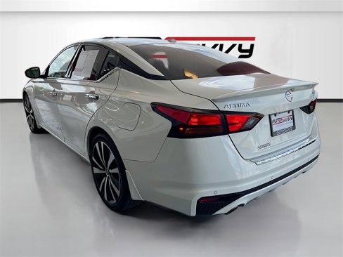Used 2020 Nissan Altima 2.5 Platinum image 5