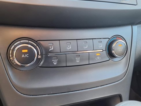 Used 2016 Nissan Sentra S image 16