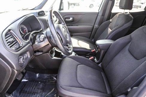 Certified 2020 Jeep Renegade Altitude image 18