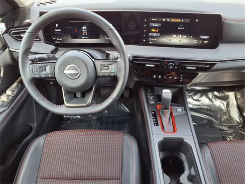 Used 2025 Nissan Kicks SR image 13