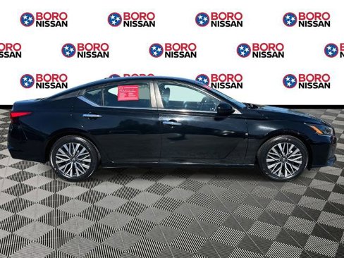 Certified 2023 Nissan Altima 2.5 SV image 1