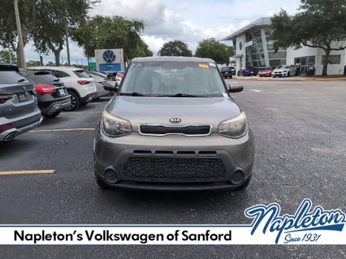 Used 2015 Kia Soul + image 2