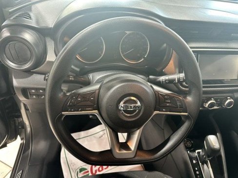 Used 2023 Nissan Kicks S image 13