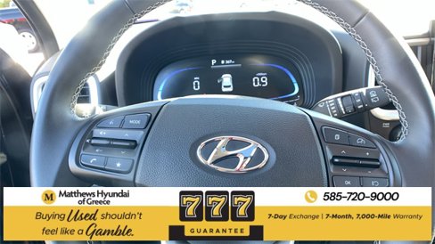 Used 2025 Hyundai Venue SEL image 16
