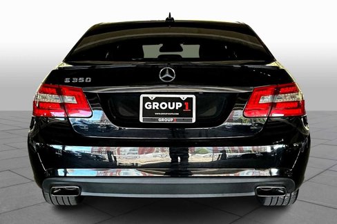 Used 2013 Mercedes-Benz E 350 Sedan image 4