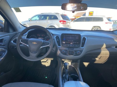 Used 2021 Chevrolet Malibu LT image 14