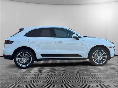 Used 2017 Porsche Macan S image 6
