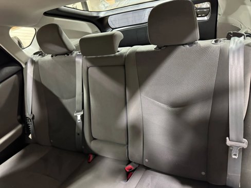 Used 2012 Toyota Prius Three image 32