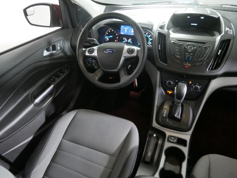Used 2015 Ford Escape SE image 9