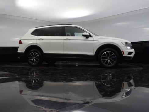 Used 2021 Volkswagen Tiguan SEL image 25