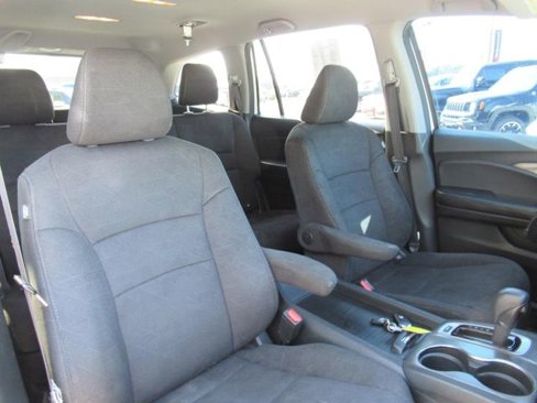 Used 2020 Honda Pilot EX image 8