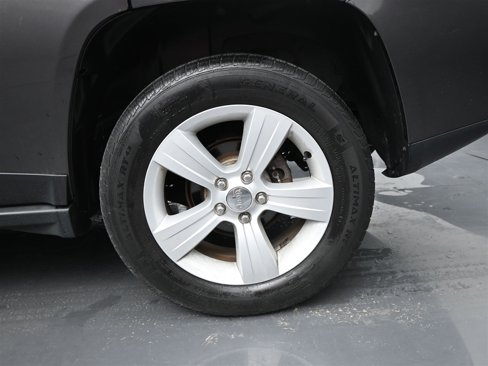 Used 2015 Jeep Compass 4WD image 18
