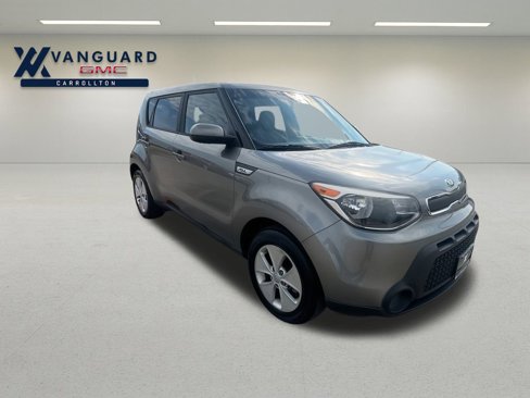 Used 2016 Kia Soul image 2