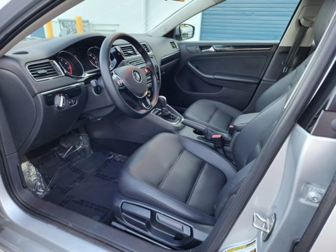 Used 2016 Volkswagen Jetta SEL Premium image 6