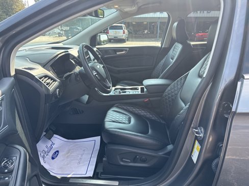 Used 2024 Ford Edge Titanium image 4