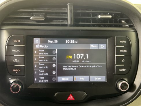 Used 2020 Kia Soul LX image 12