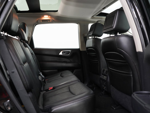 Used 2013 Nissan Pathfinder Platinum w/ Platinum Premium Pkg image 11