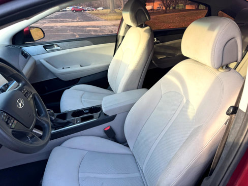 Used 2016 Hyundai Sonata SE image 22