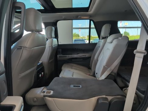 Used 2019 Ford Expedition Limited image 28