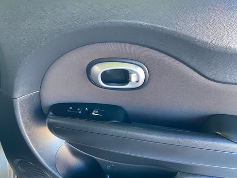 Used 2019 Kia Soul + image 46