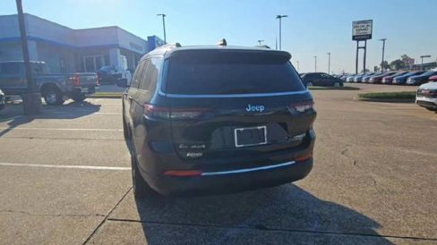 Used 2021 Jeep Grand Cherokee L Limited image 7