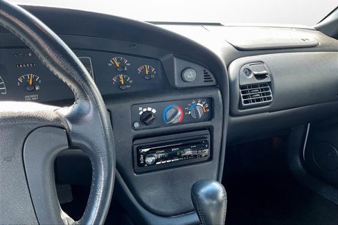Used 1995 Pontiac Bonneville SE image 7