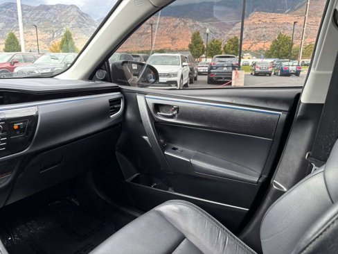 Used 2016 Toyota Corolla S Premium image 21