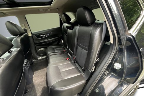 Used 2019 Nissan Rogue SL w/ Premium Package image 20