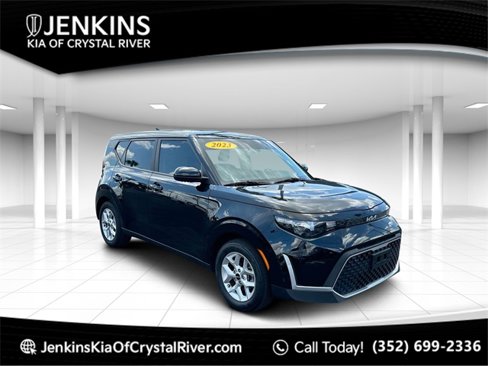 Used 2023 Kia Soul LX w/ LX Technology Package image 1