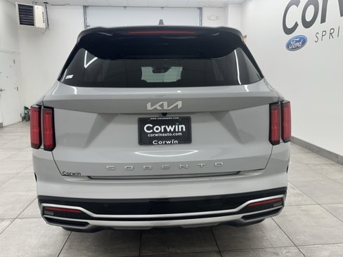 Used 2022 Kia Sorento SX image 3