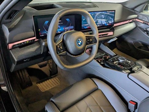 New 2026 BMW i5 eDrive40 image 3