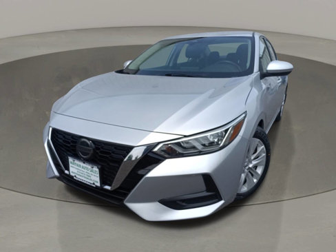 Used 2020 Nissan Sentra S image 1