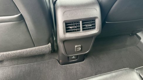 Certified 2024 GMC Terrain SLT image 20