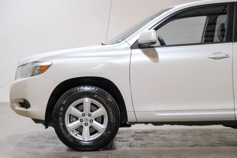 Used 2010 Toyota Highlander 2WD image 21