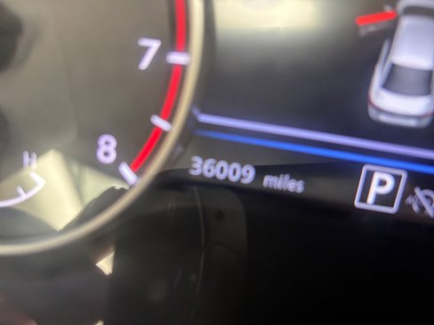 Used 2024 Nissan Sentra SV image 39
