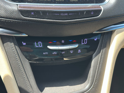 Used 2018 Cadillac XT5 Luxury w/ Driver Awareness Package image 21