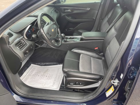 Used 2017 Chevrolet Impala LT image 17