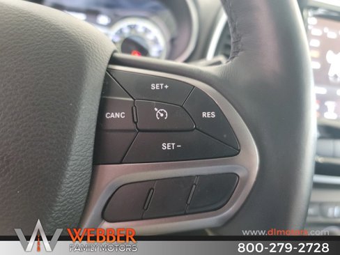Used 2019 Jeep Cherokee Limited w/ Trailer Tow Group image 34