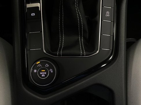 New 2025 Volkswagen Taos S image 24