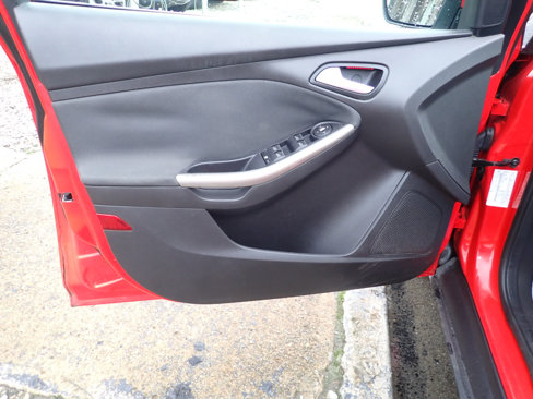 Used 2012 Ford Focus SEL image 33