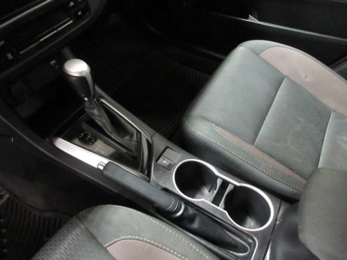 Used 2019 Toyota Corolla LE image 25