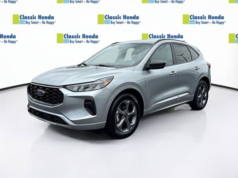 Used 2024 Ford Escape ST-Line w/ Cold Weather Package image 3