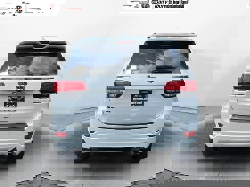 Used 2022 Jeep Grand Cherokee Laredo X image 5