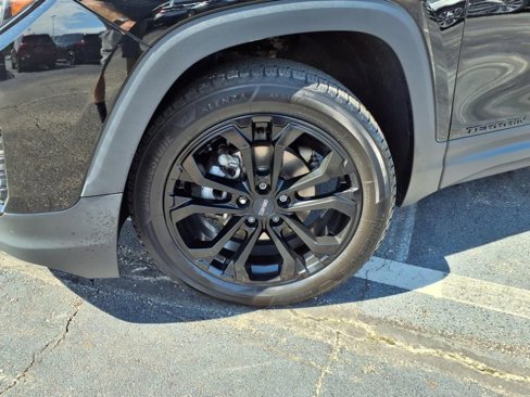 Used 2021 GMC Terrain SLE w/ Elevation Edition image 35