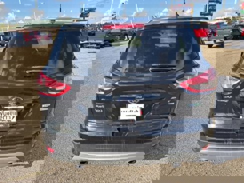 Used 2014 Ford Escape SE image 4