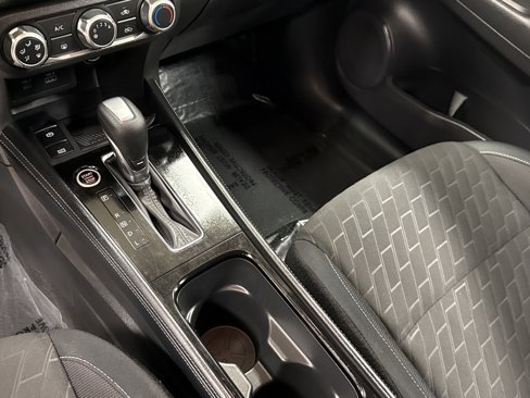 Used 2023 Nissan Kicks SV image 11